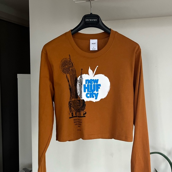 HUF The City Long Sleeve Cropped Burnt Orange Casual Tee/ Blouse Sz S - Picture 4 of 10